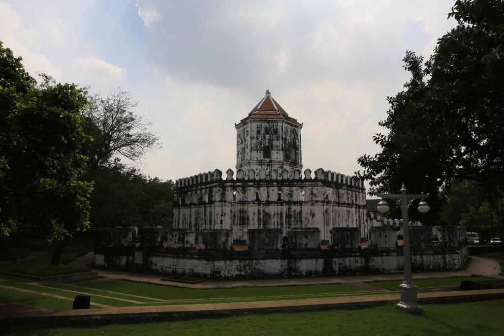 ריבה סוריה בנגקוק (Riva Surya Bangkok)