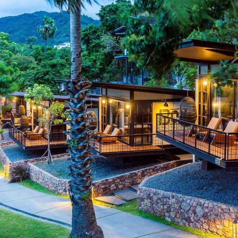 דה קבין קופנגן (The Cabin Beach Resort)