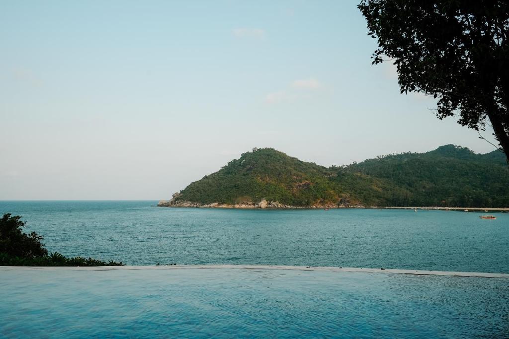 פנווימן קופנגן (Panviman Resort Koh Phangan)