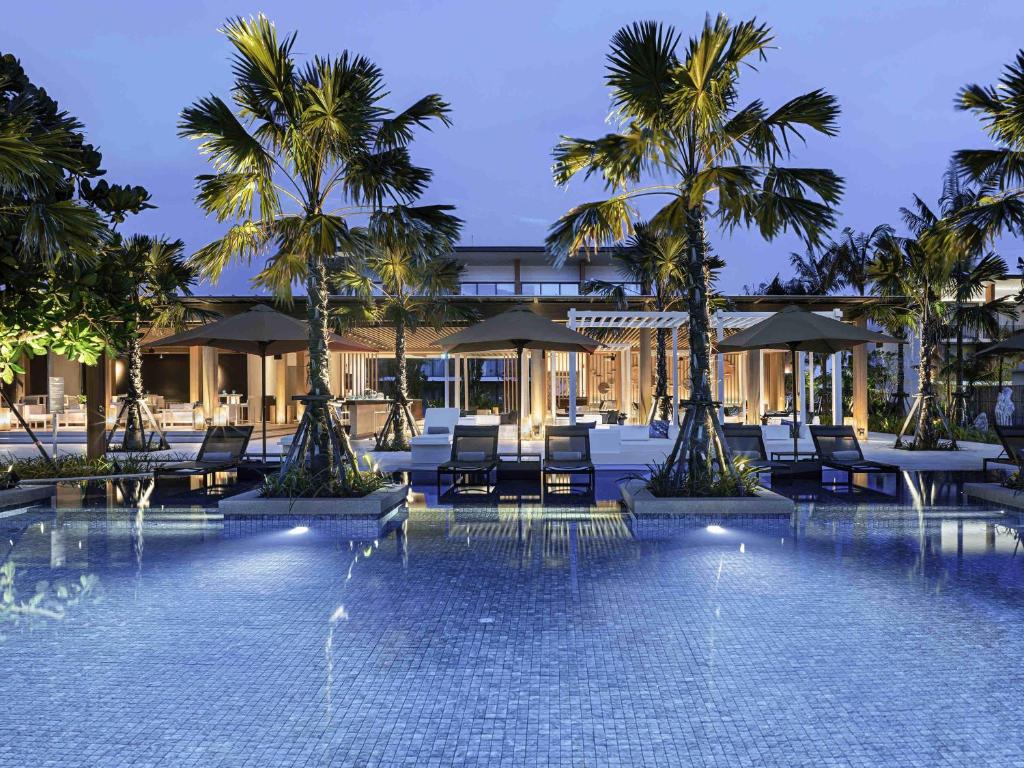 פולמן קאולק (Pullman Khao Lak Resort)
