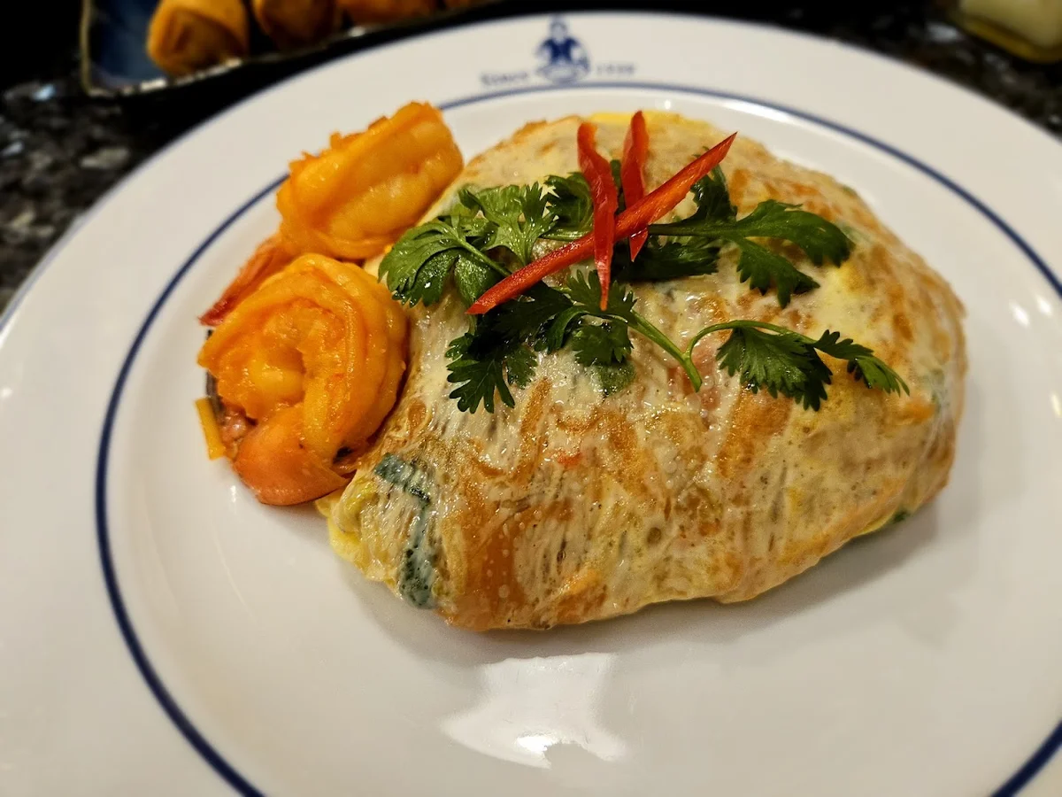 טיפסמאי (Thipsamai Pad Thai Pratu Phi)