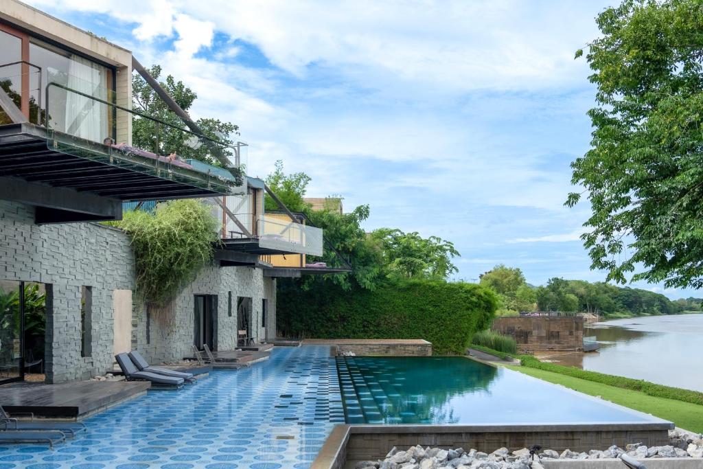 אקסייפ ריבר קוואי (Xcape River Kwai Hotel)