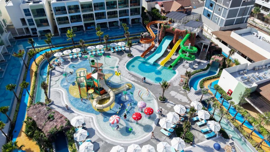 קטטני פוקט ביץ’ ריזורט (Katathani Phuket Beach Resort)