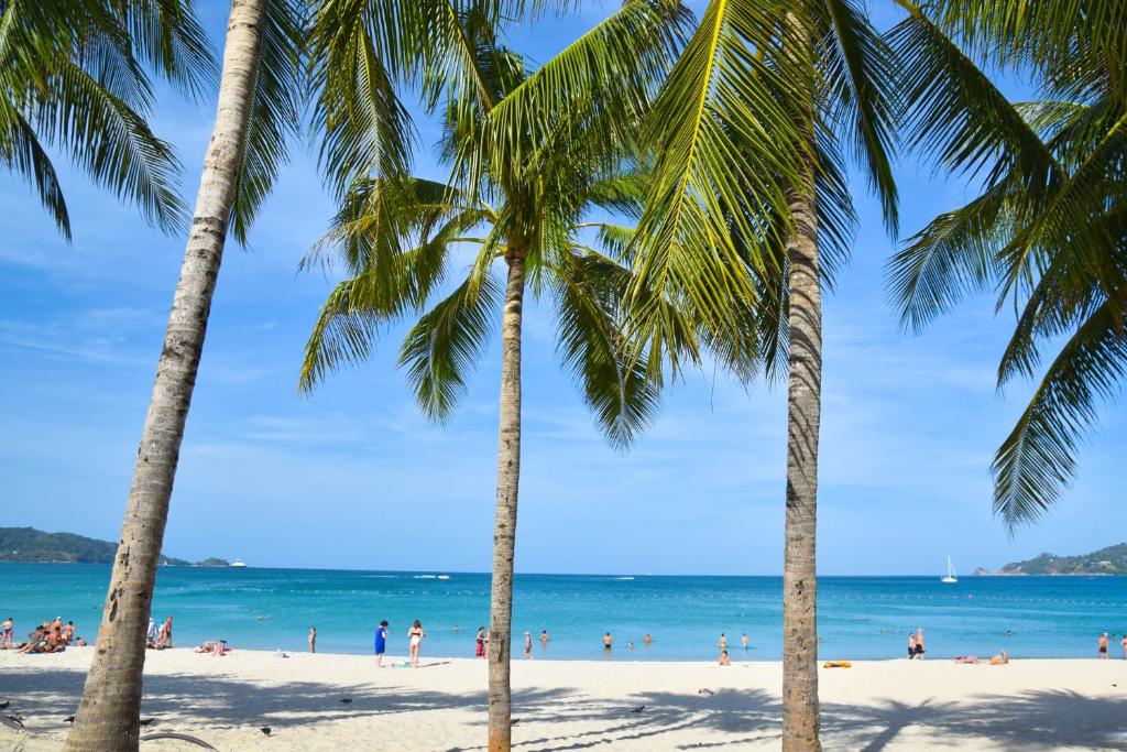 פור פוינטס ביי שרטון פטונג (Four Points by Sheraton Phuket Patong Beach)