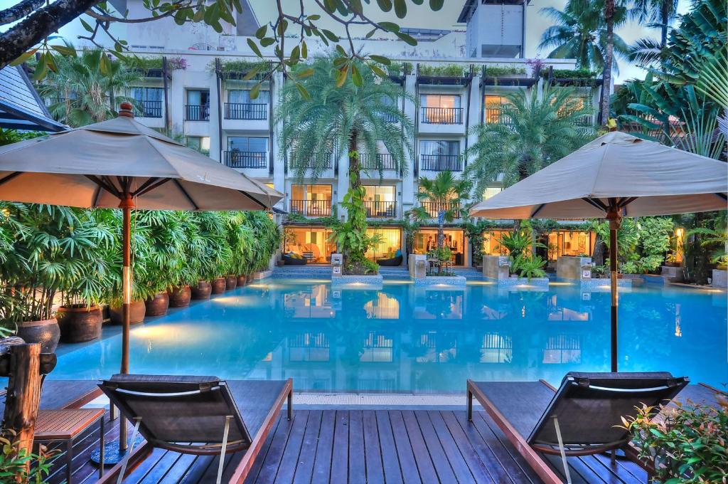 בורה סארי פוקט (Burasari Phuket)