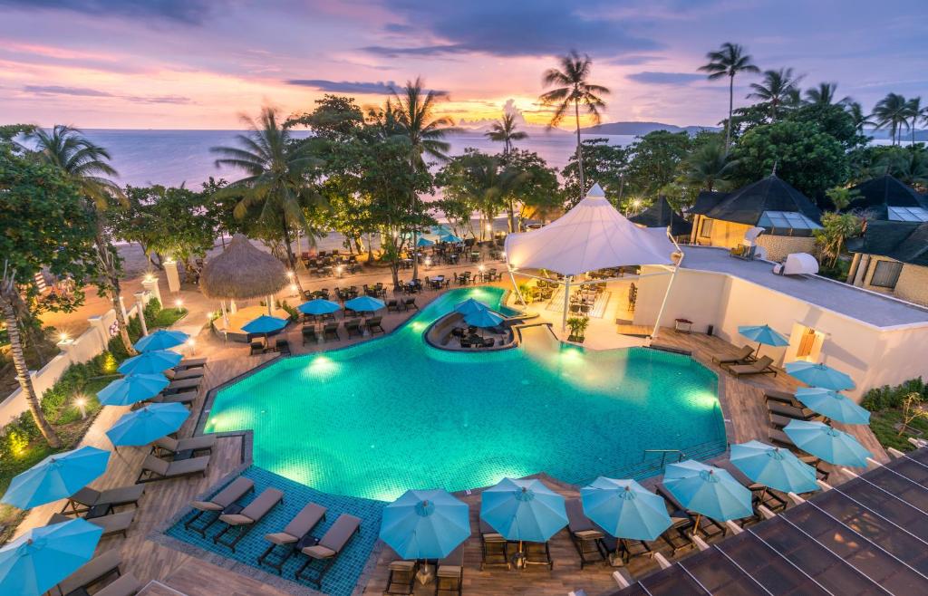 סנטרה או נאנג ביץ' ריזורט - (Centara Ao Nang Beach Resort & Spa Krabi)