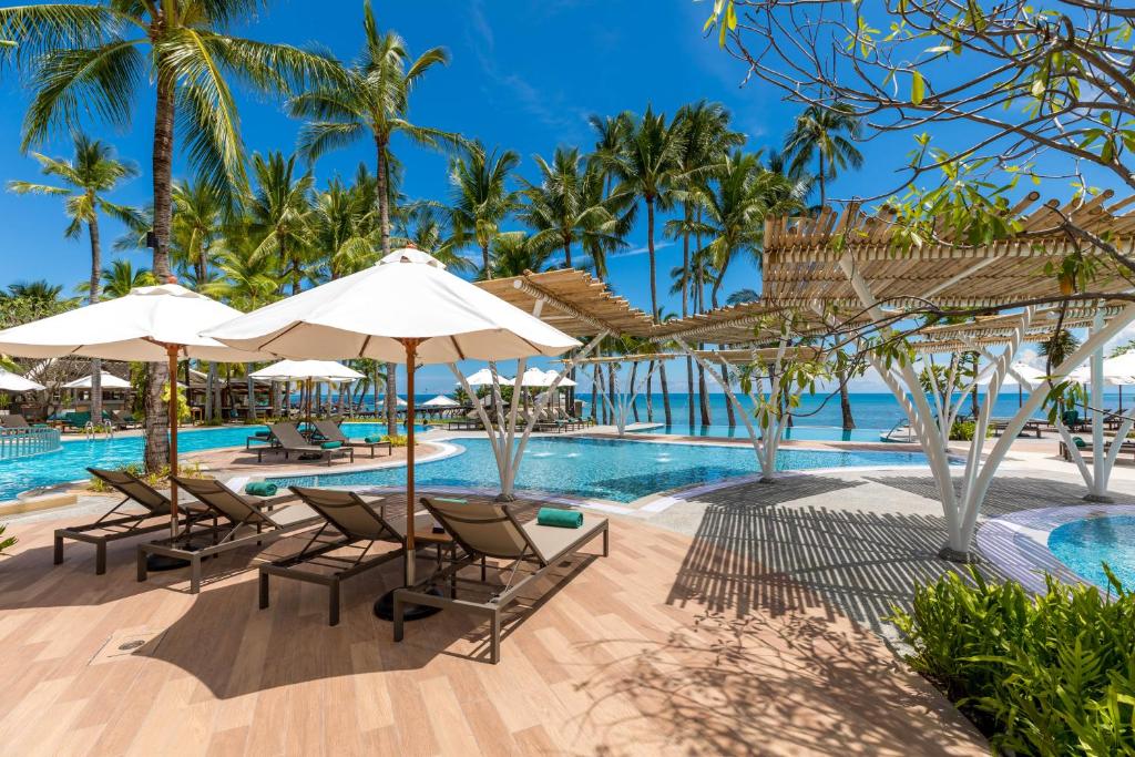 אאוטריגר קוסמוי ביץ' ריזורט (Outrigger Koh Samui Beach Resort)