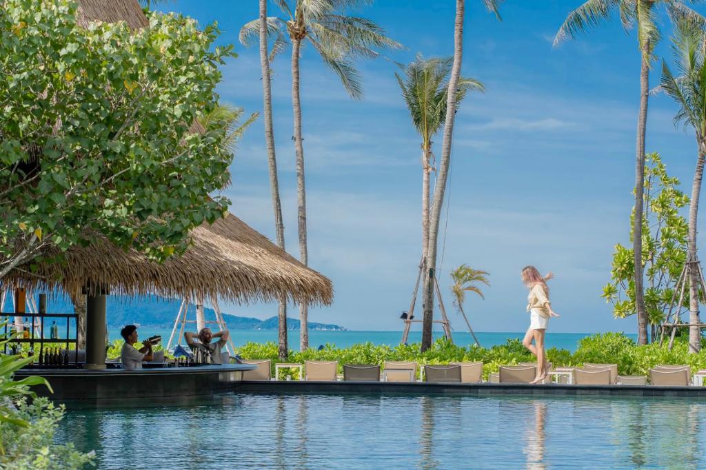 הולידיי אין ריזורט סמוי בופוט (Holiday Inn Resort Samui Bophut Beach)