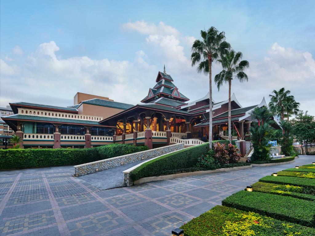 נובוטל פוקט וינטג' פארק ריזורט (Novotel Phuket Vintage Park Resort)