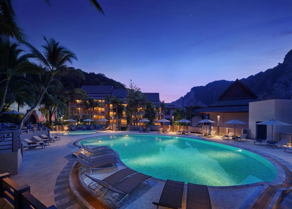 הולידיי אין ריזורט קראבי קלונג מואנג (Holiday Inn Resort Krabi Klong Muang Beach)
