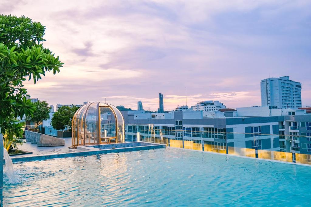 אמת'יסט פטאיה (Amethyst Hotel Pattaya)