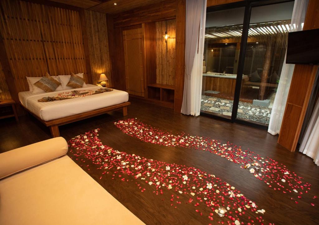 ריילי וילג' ריזורט (Railay Village Resort)