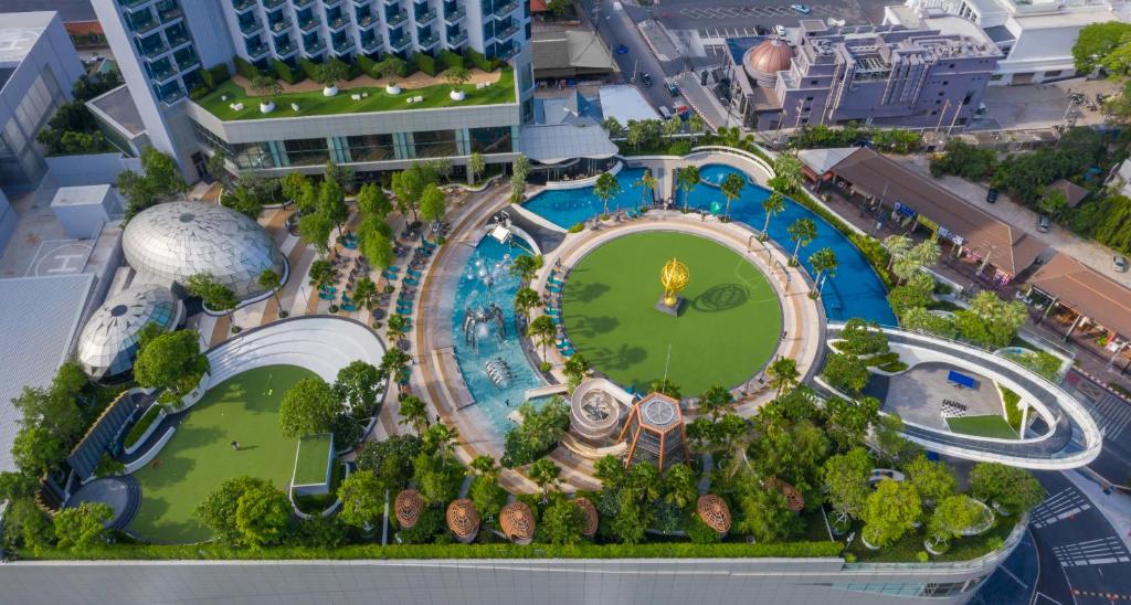 גרנדה סנטר פוינט פטאיה (Grande Centre Point Pattaya)