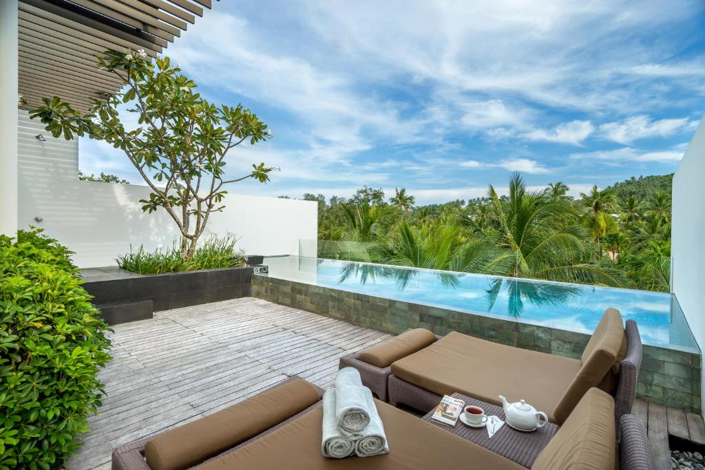 טווינפאלמס פוקט (Twinpalms Phuket)