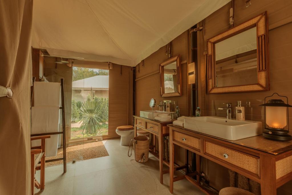 טווינפאלמס טנטד קאמפ פוקט (Twinpalms Tented Camp Phuket)